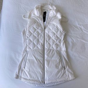 Lululemon down for a run vest - size 4